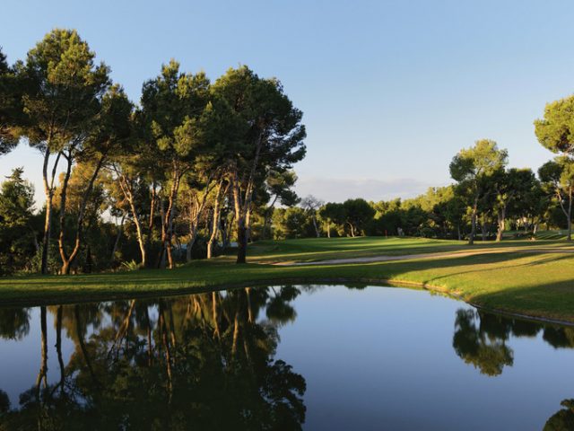 https://media.costalessgolf.com/2015/05/Villamartin-Golf-640x480.jpg